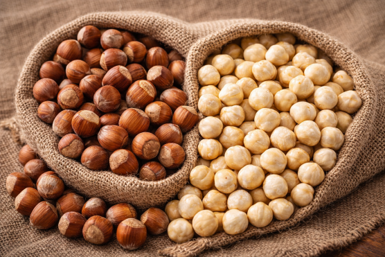 Producent wyrobów z orzechów...